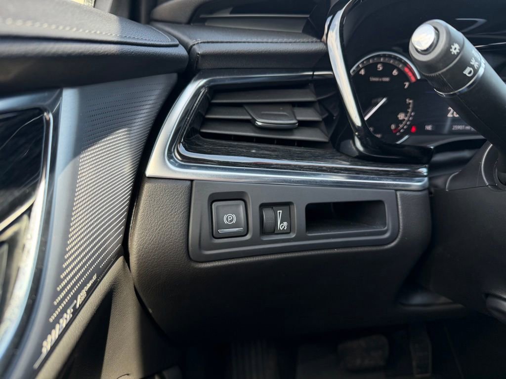 Used 2023 Cadillac XT5 Premium Luxury image 13