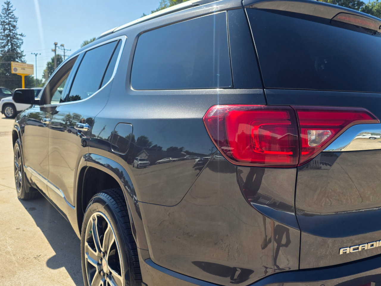 Used 2019 GMC Acadia Denali image 20