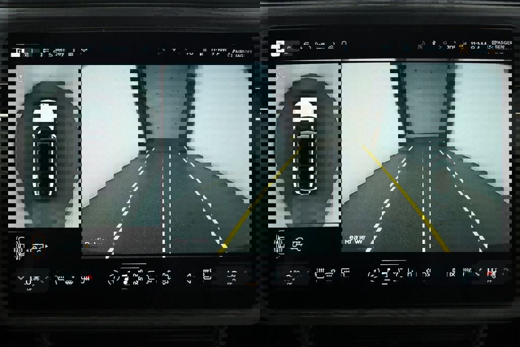 Used 2024 Rivian R1S Adventure image 20