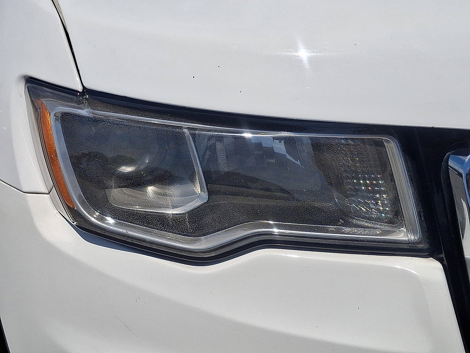 Used 2019 Jeep Grand Cherokee Limited AWD/4WD image 9