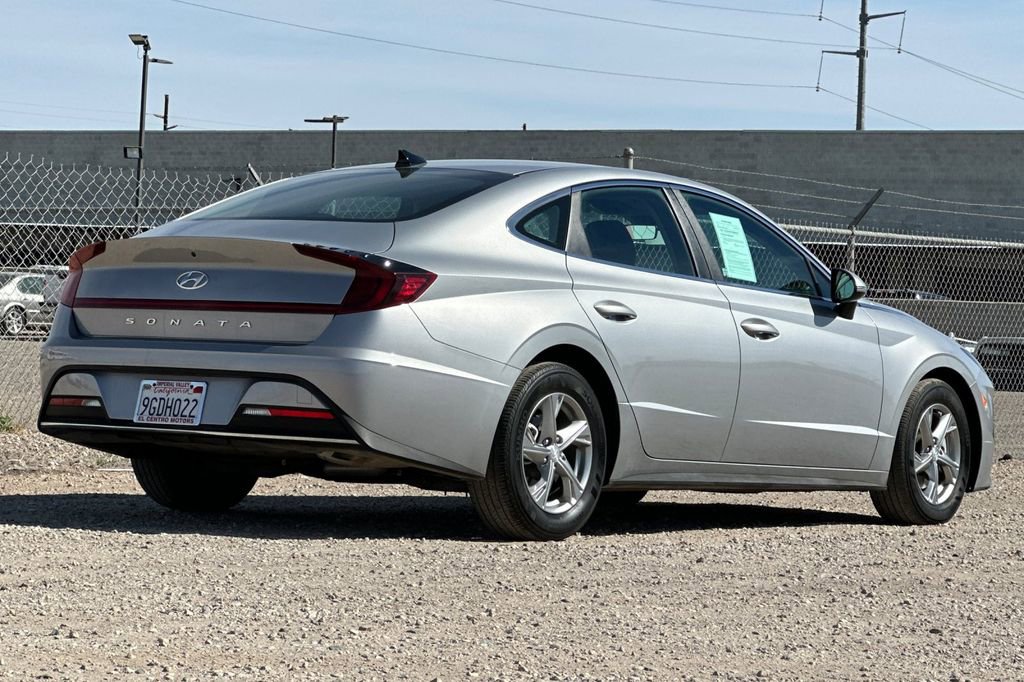 Used 2023 Hyundai Sonata SE image 4
