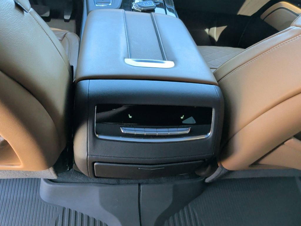 Used 2023 Cadillac Escalade Premium Luxury w/ LPO, Radiant Package image 39