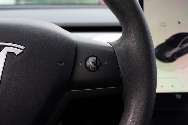 Used 2023 Tesla Model 3 Standard Range RWD image 32