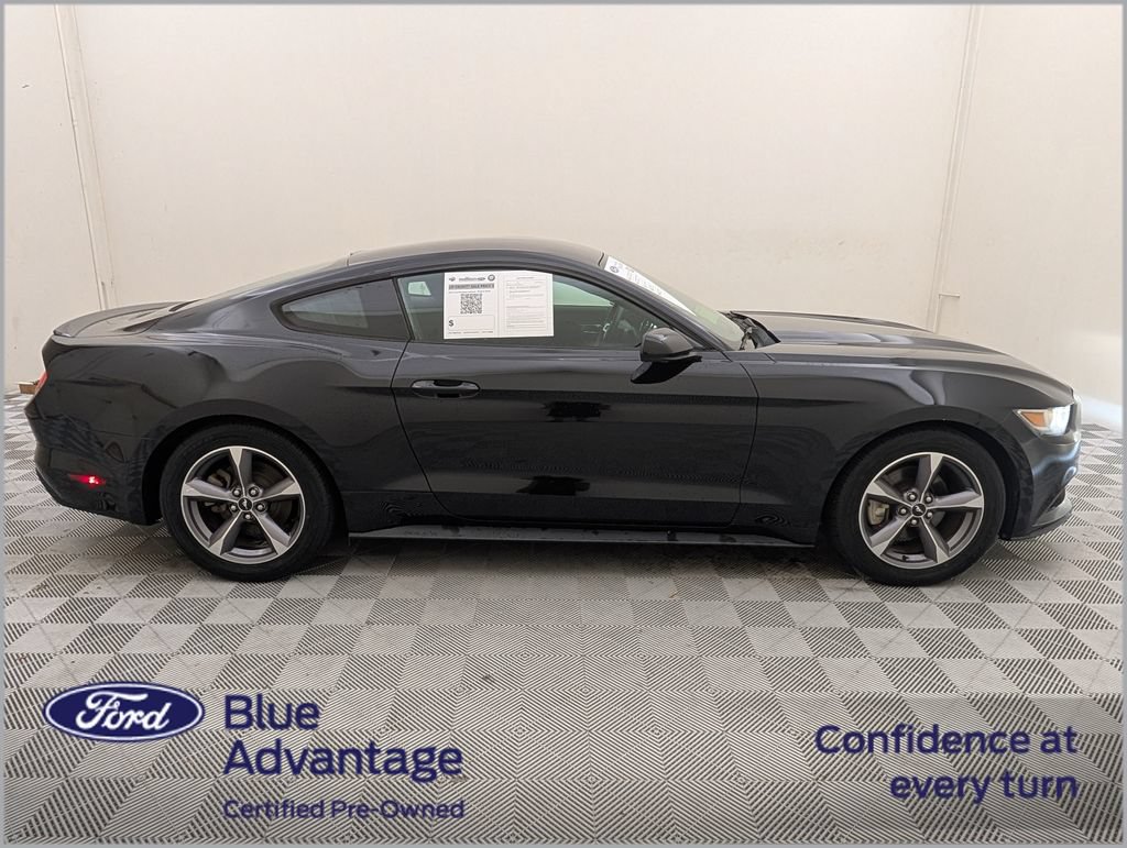 Used 2017 Ford Mustang Coupe RWD image 2
