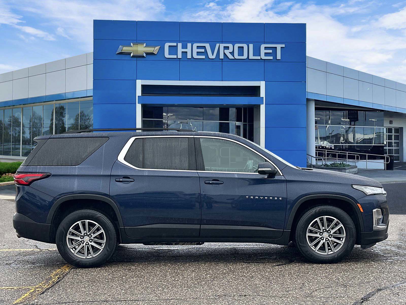 Certified 2023 Chevrolet Traverse LT image 5