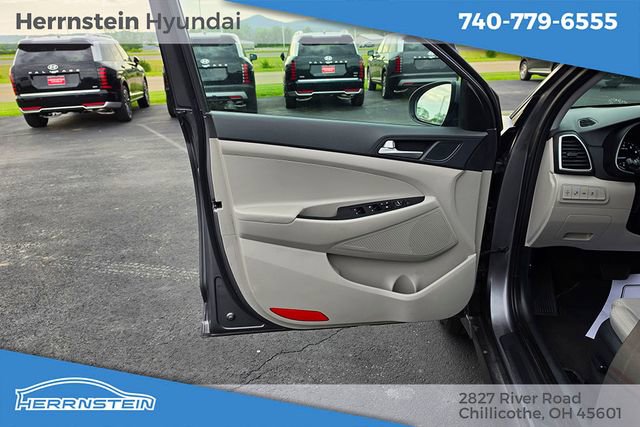 Used 2021 Hyundai Tucson Value FWD image 12