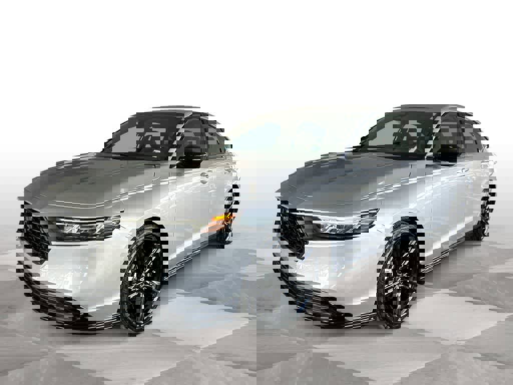 Used 2024 Honda Accord Sport image 4