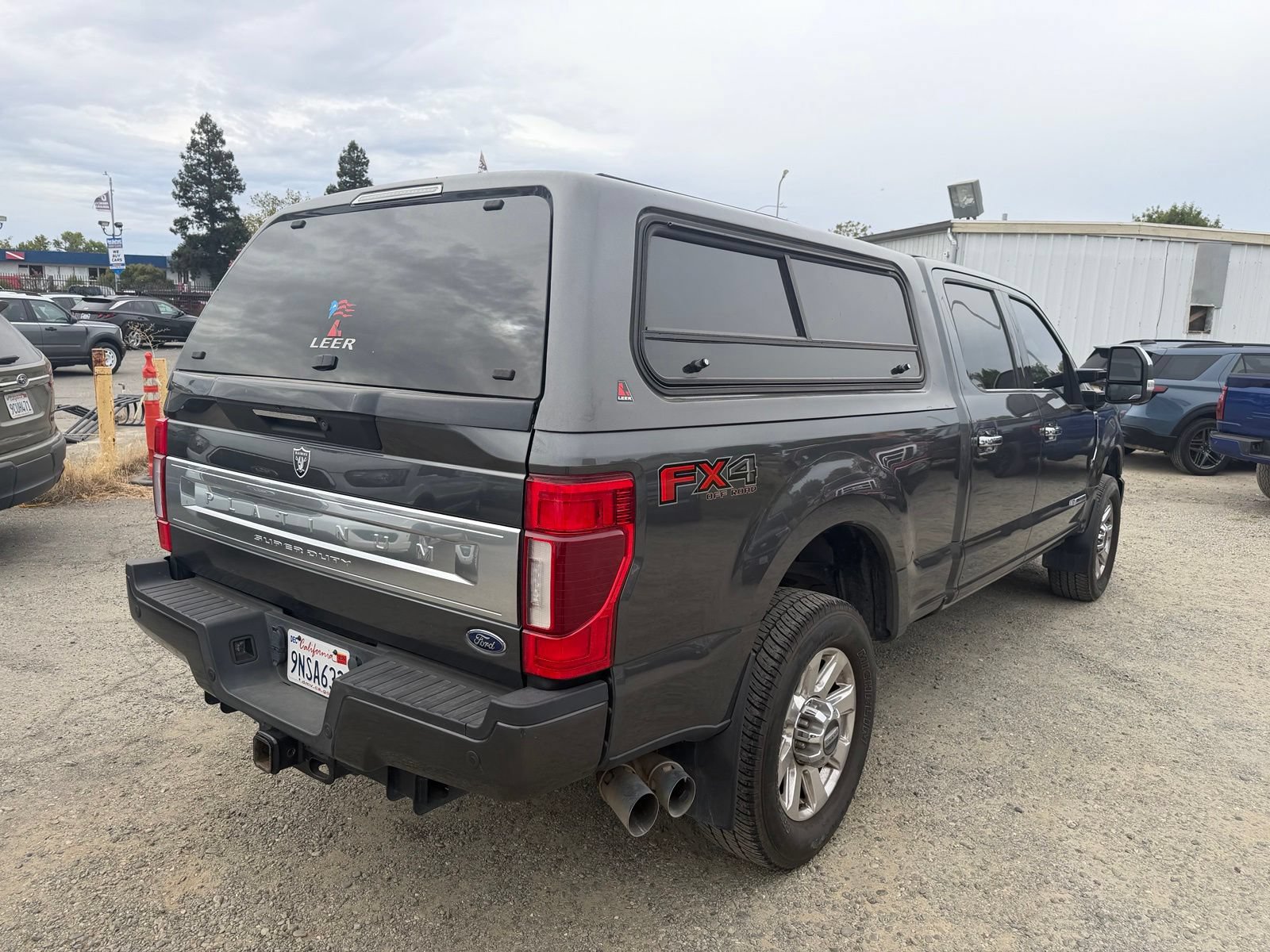 Used 2020 Ford F250 Platinum w/ FX4 Off-Road Package AWD/4WD image 6