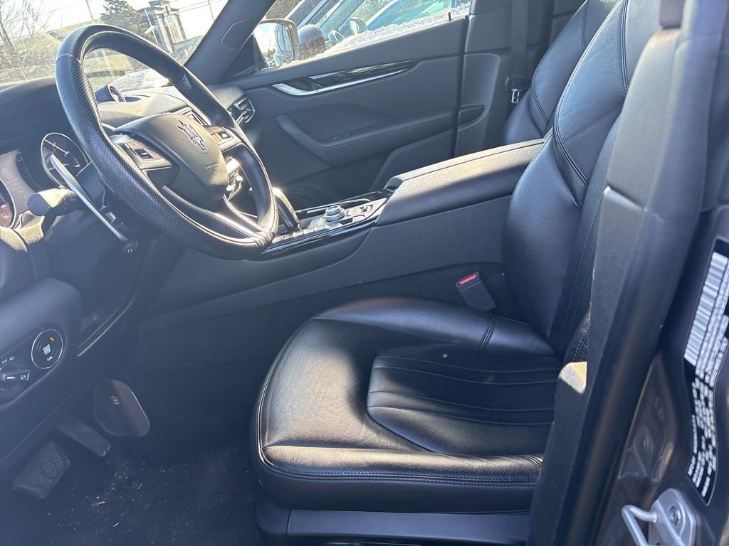 Used 2023 Maserati Levante Modena AWD/4WD image 14