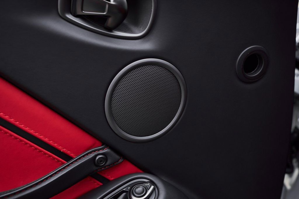 Used 2023 Aston Martin V12 Vantage image 38