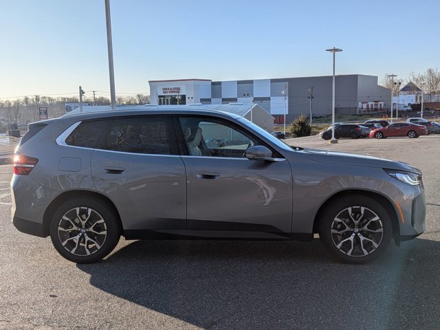 Used 2025 BMW X3 xDrive30i w/ Premium Package image 4