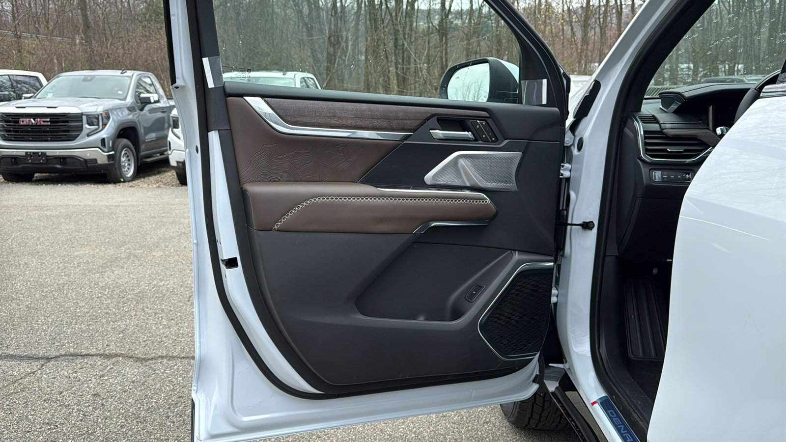New 2026 GMC Acadia Denali Ultimate image 6