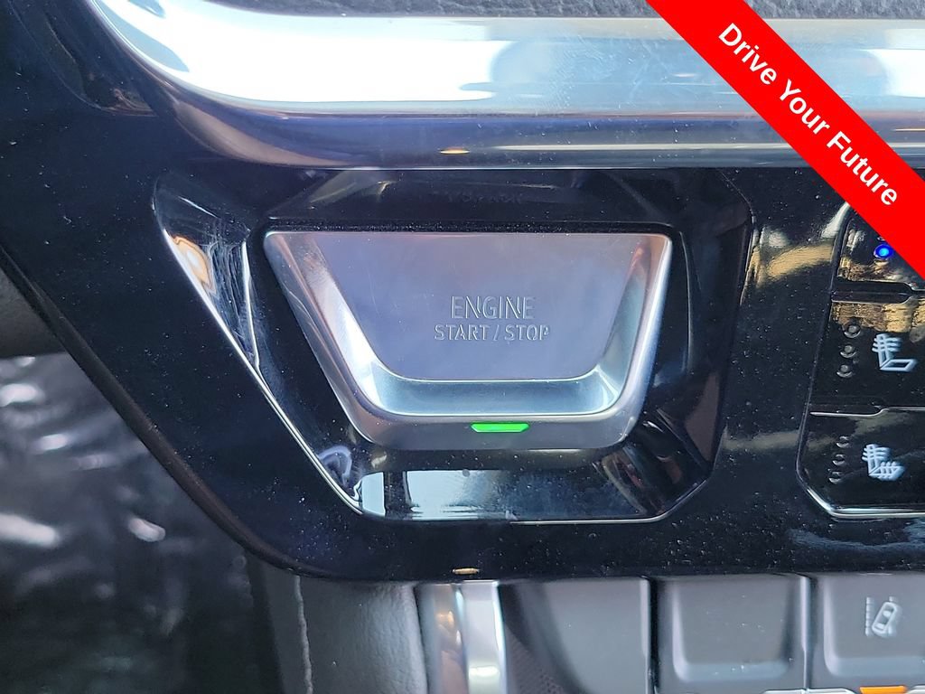 Used 2025 GMC Sierra 2500 Denali w/ Technology Package AWD/4WD image 9