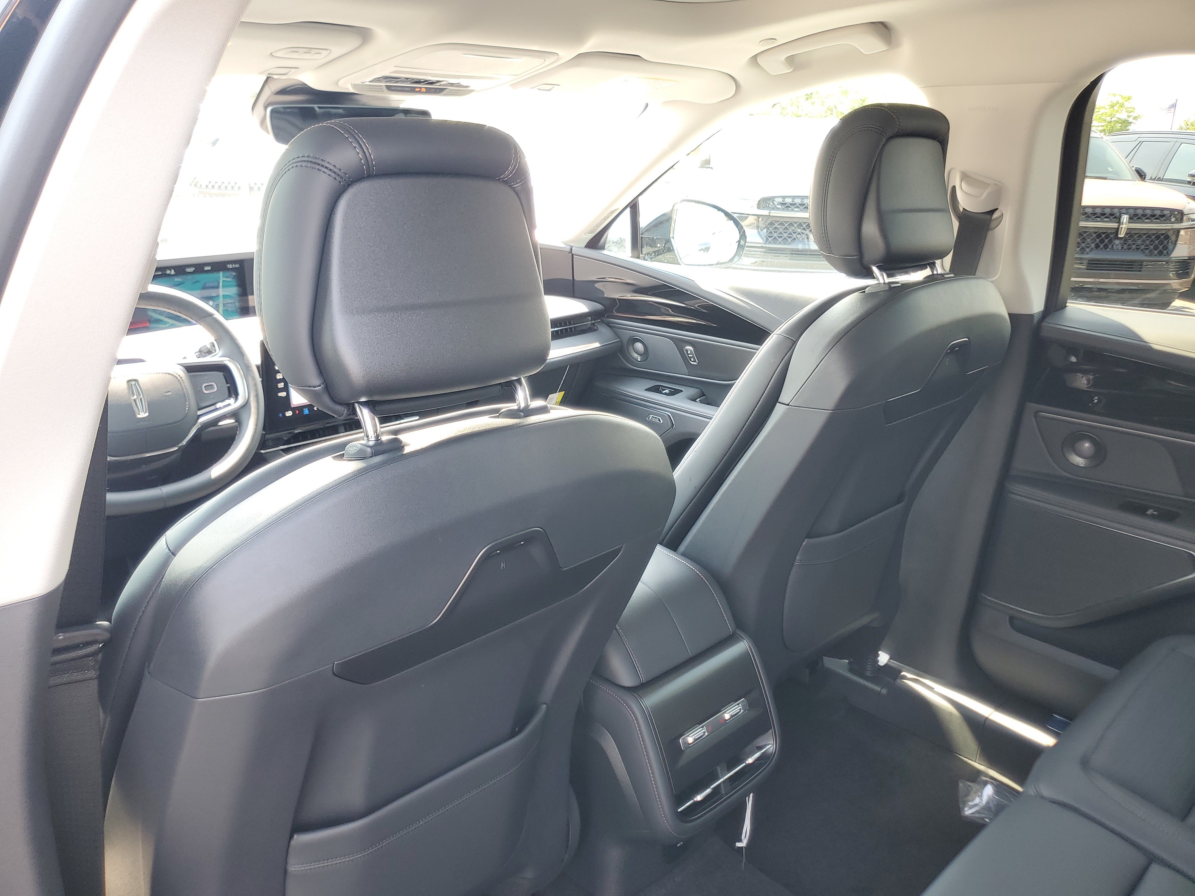 New 2026 Lincoln Nautilus Reserve AWD/4WD image 29