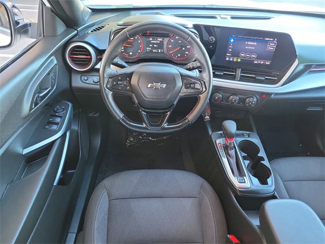 Certified 2025 Chevrolet Trax RS image 7