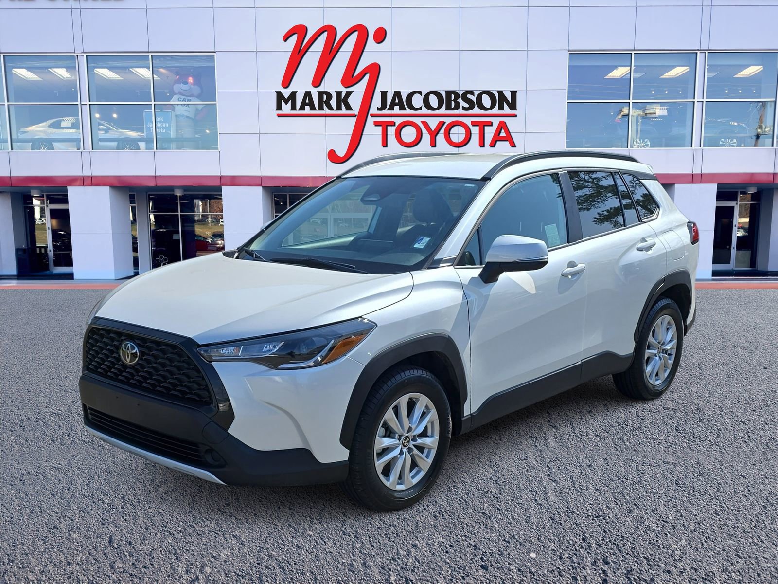 Used 2024 Toyota Corolla Cross LE AWD/4WD image 1