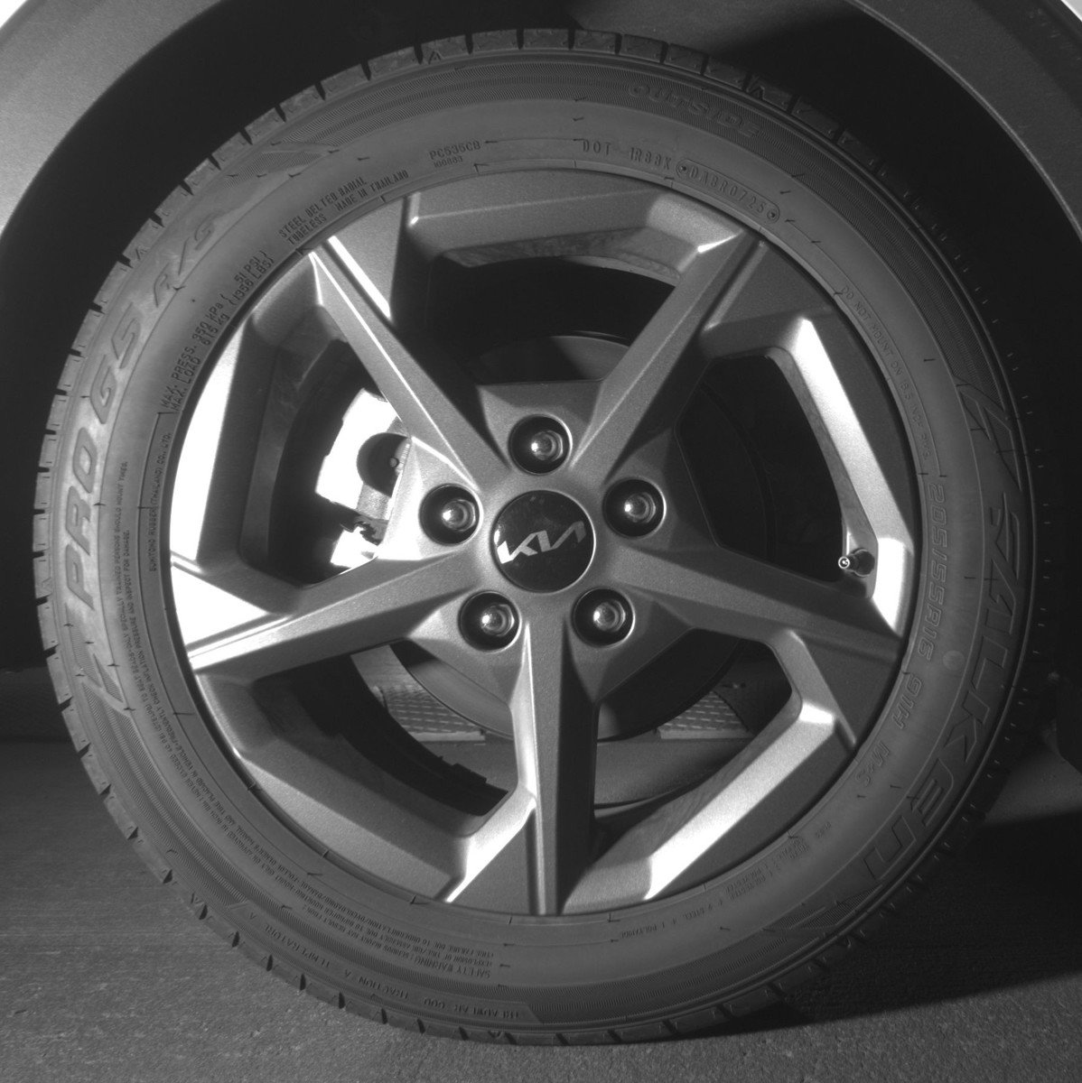 Used 2025 Kia K4 image 15