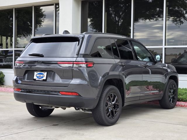 Certified 2024 Jeep Grand Cherokee Altitude AWD/4WD image 7
