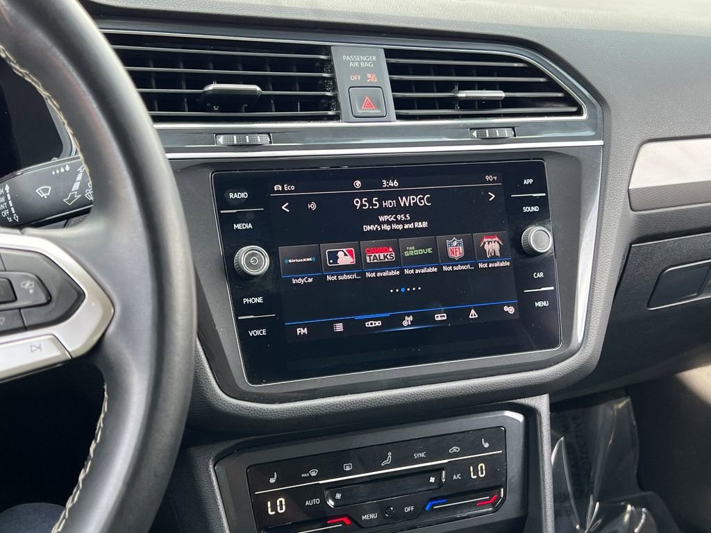 Used 2022 Volkswagen Tiguan SE AWD/4WD image 12