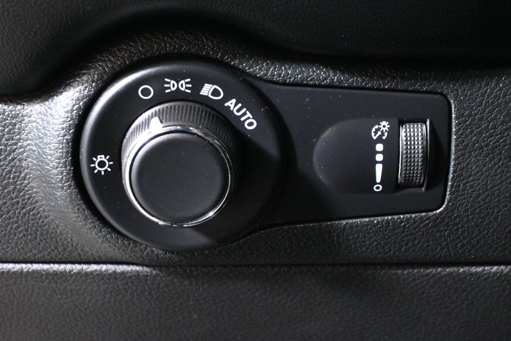 Used 2023 Dodge Durango SXT Launch Edition AWD/4WD image 25