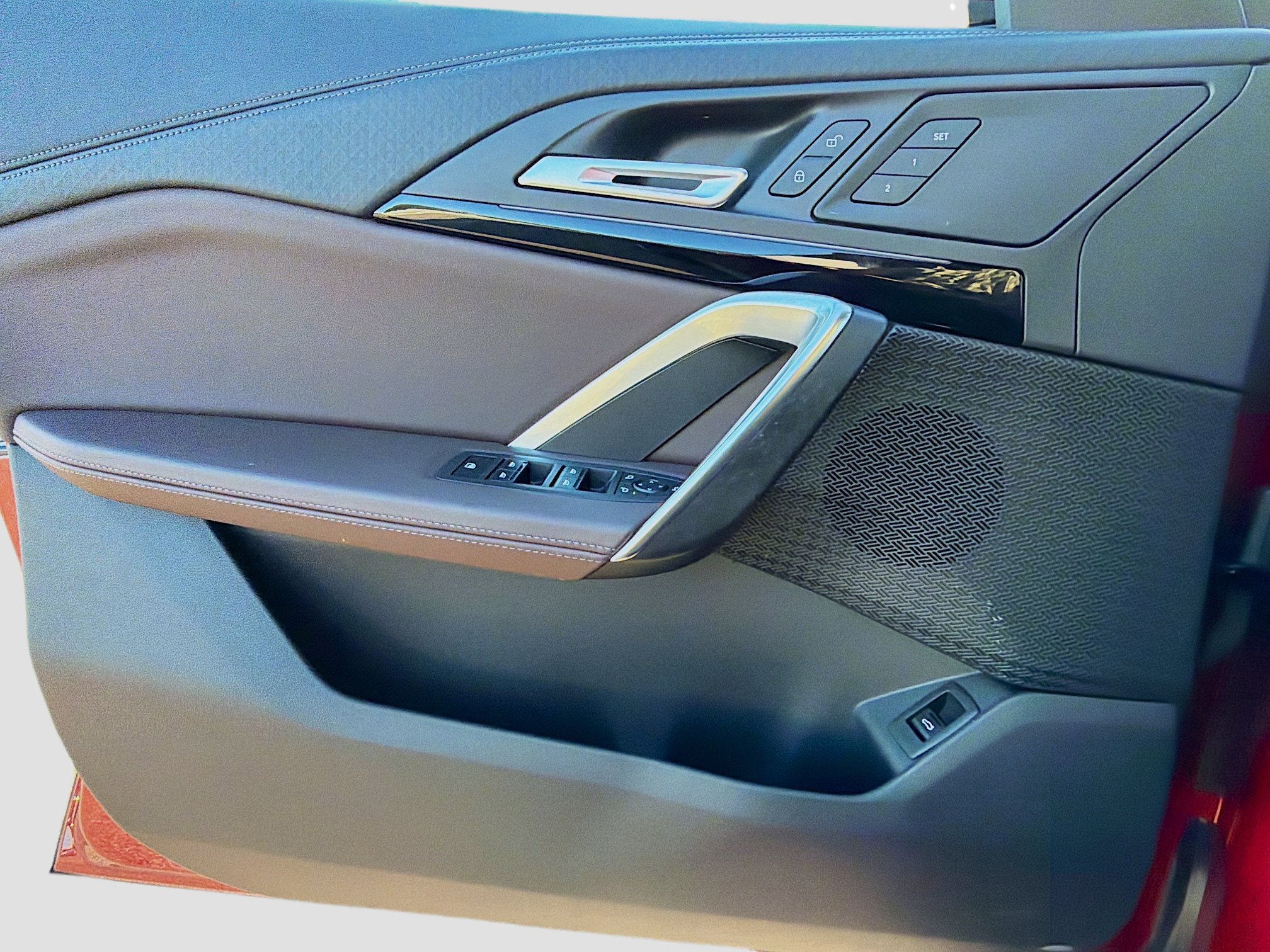 Used 2025 BMW X2 xDrive28i image 21