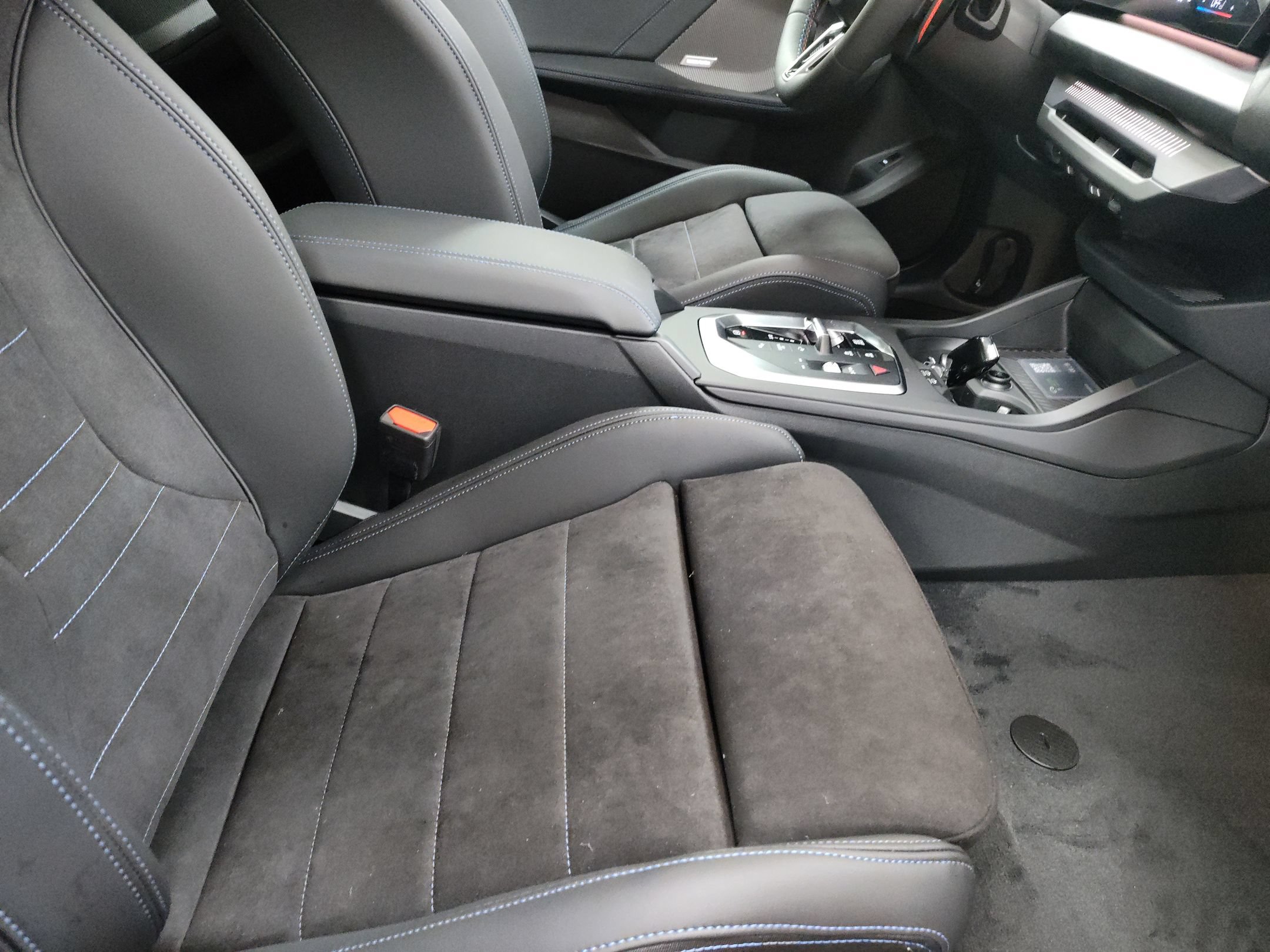 Used 2026 BMW M235i xDrive w/ Technology Package AWD/4WD image 25