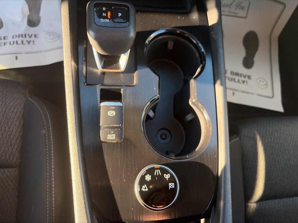 Used 2025 Nissan Rogue SV AWD/4WD image 25