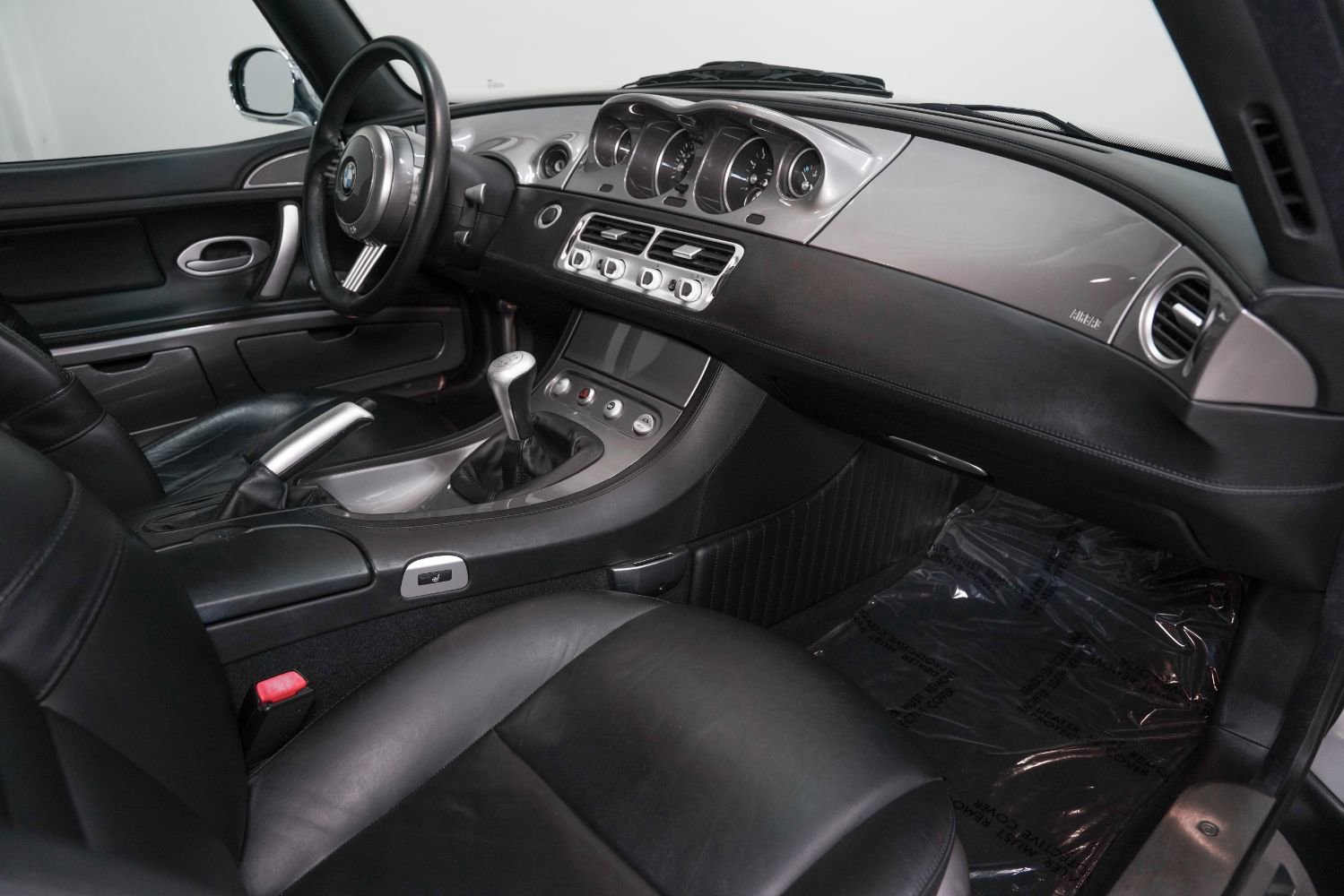 Used 2001 BMW Z8 RWD image 24