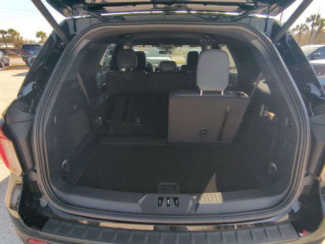 New 2026 Ford Explorer ST-Line RWD image 14