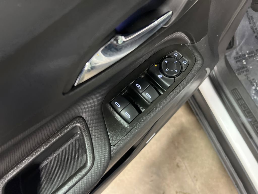 Certified 2022 Chevrolet Equinox RS w/ RS Leather Package image 17