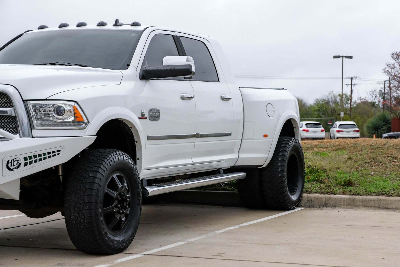 Used 2015 RAM 3500 Laramie Longhorn AWD/4WD image 9