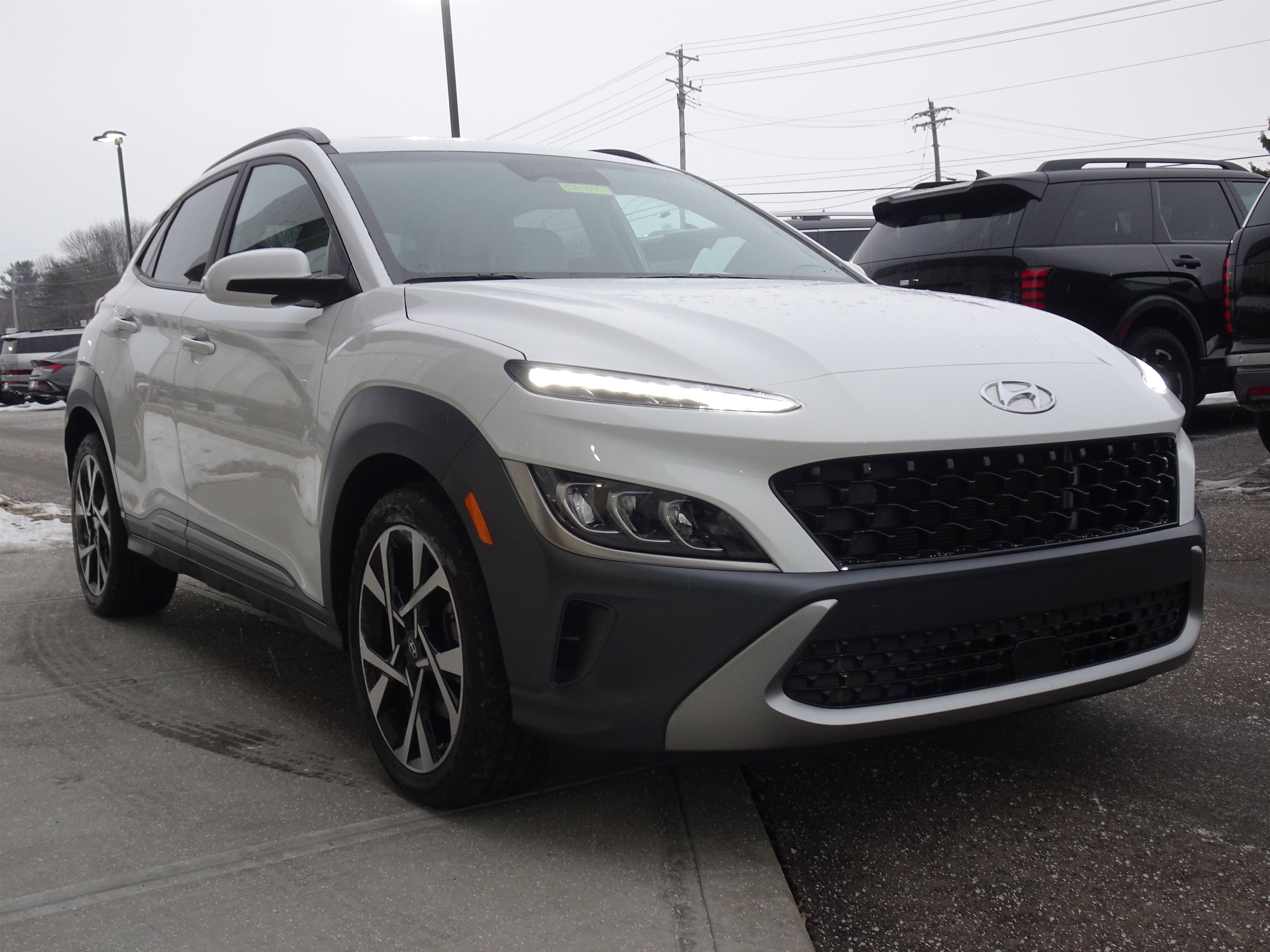 Used 2022 Hyundai Kona Limited image 6