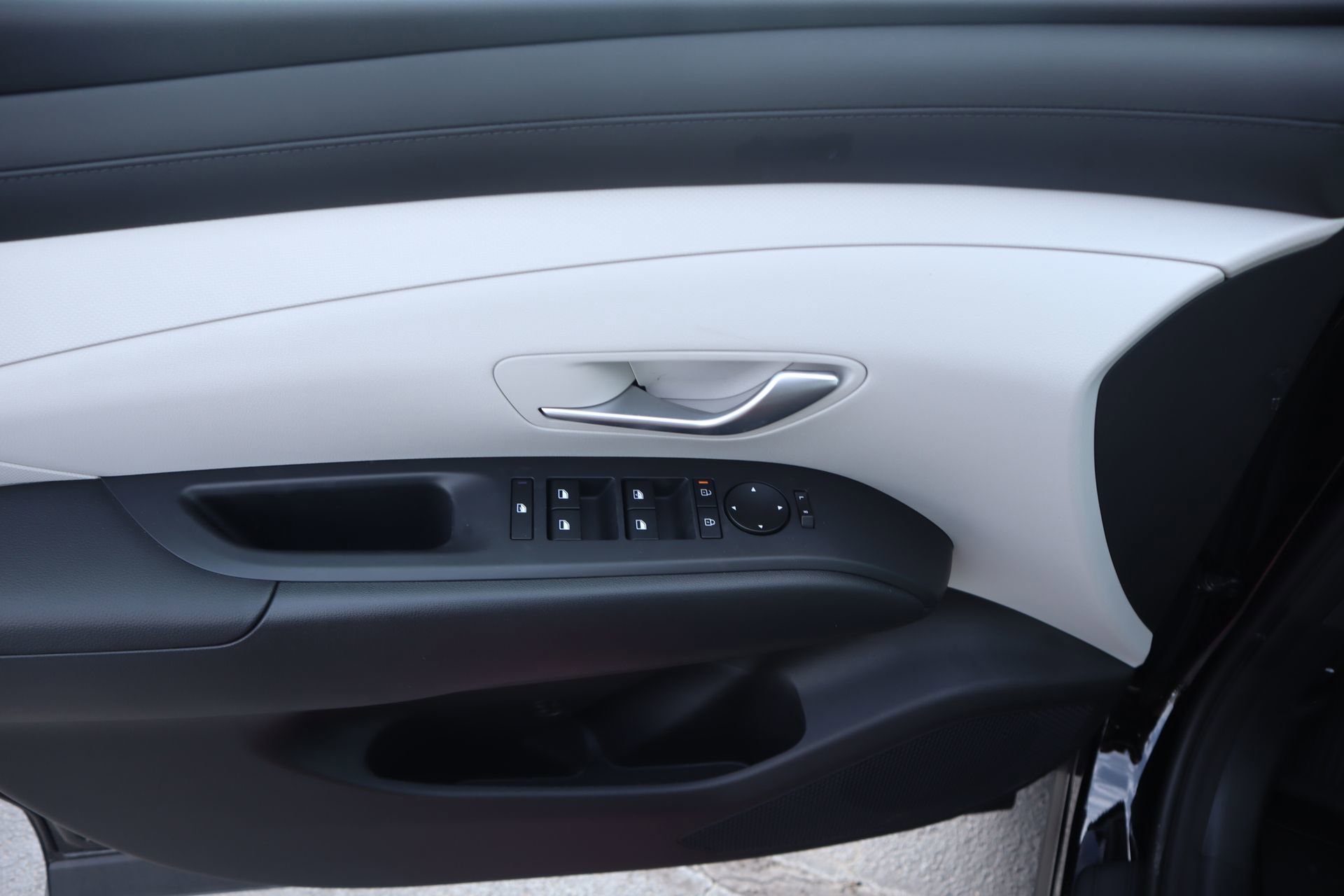 New 2026 Hyundai Tucson Blue SE image 13