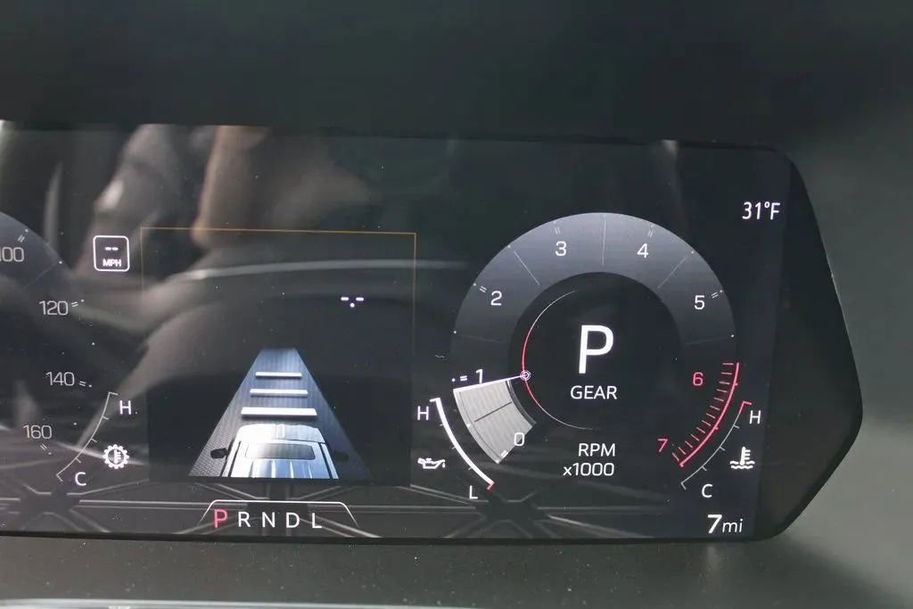 New 2026 GMC Canyon Elevation w/ LPO, Black Badging Package image 13