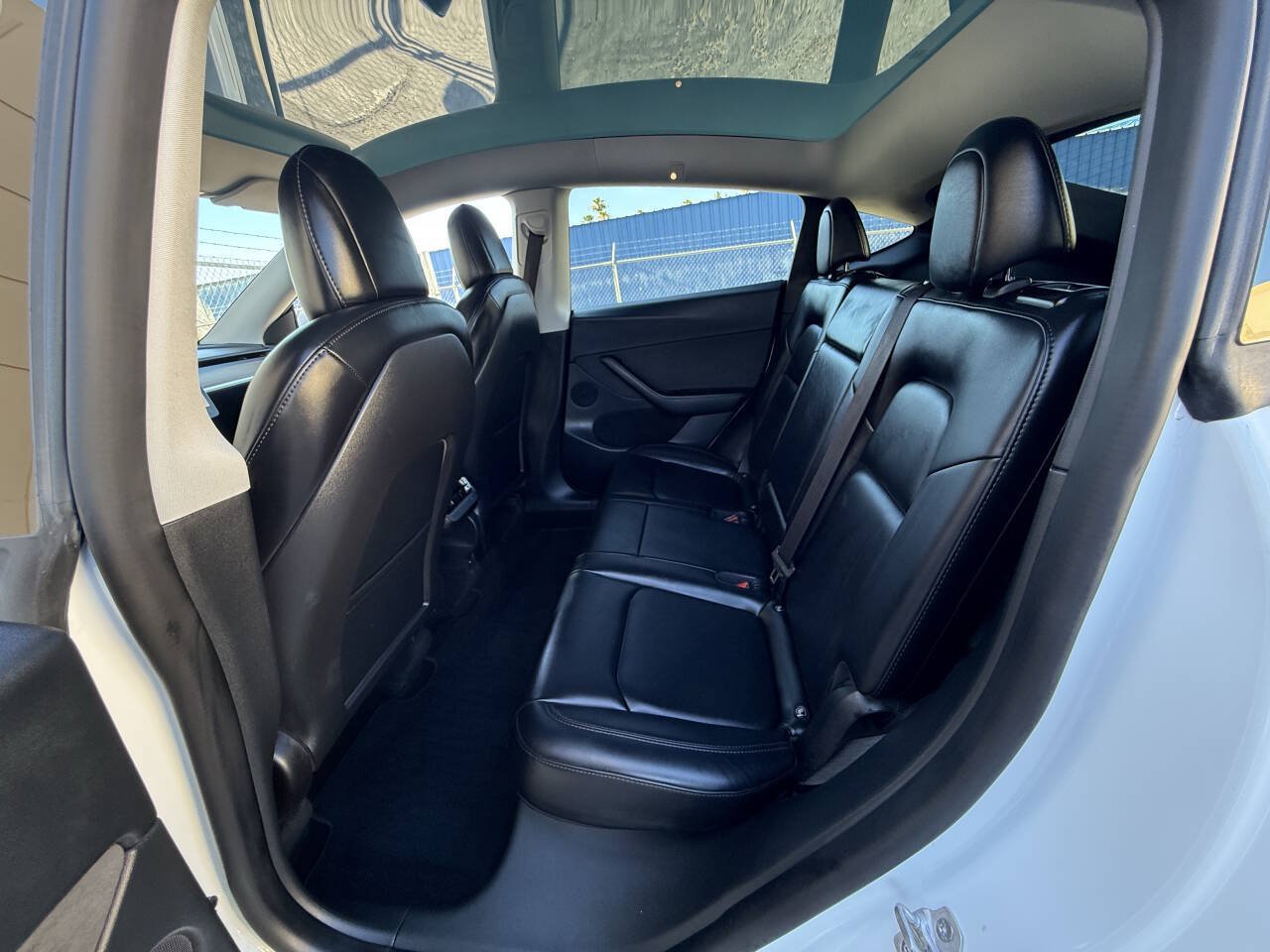 Used 2023 Tesla Model Y Long Range AWD/4WD image 22