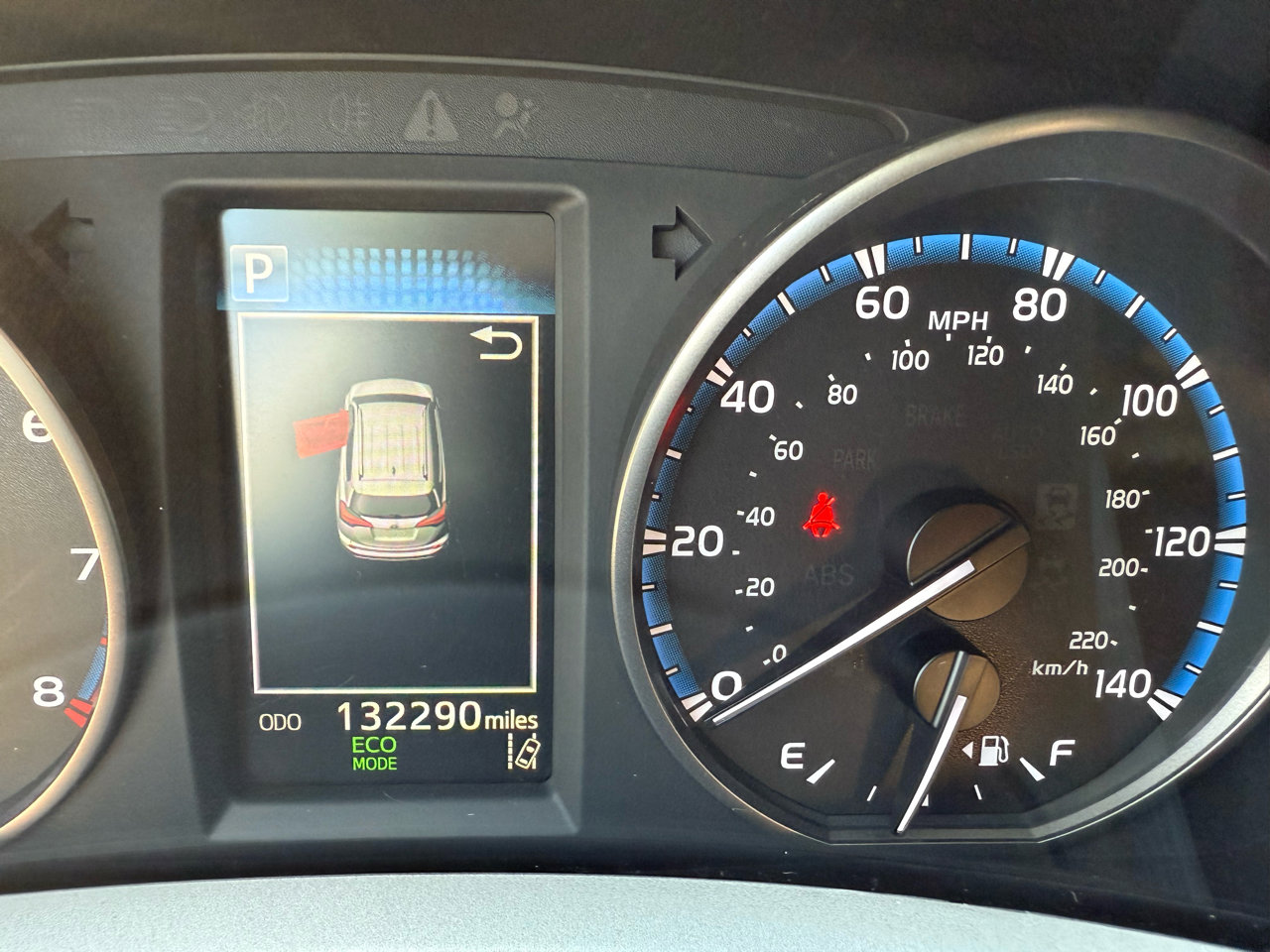 Used 2017 Toyota RAV4 LE image 8