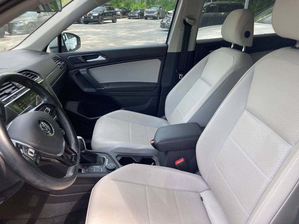 Used 2018 Volkswagen Tiguan SE AWD/4WD image 8