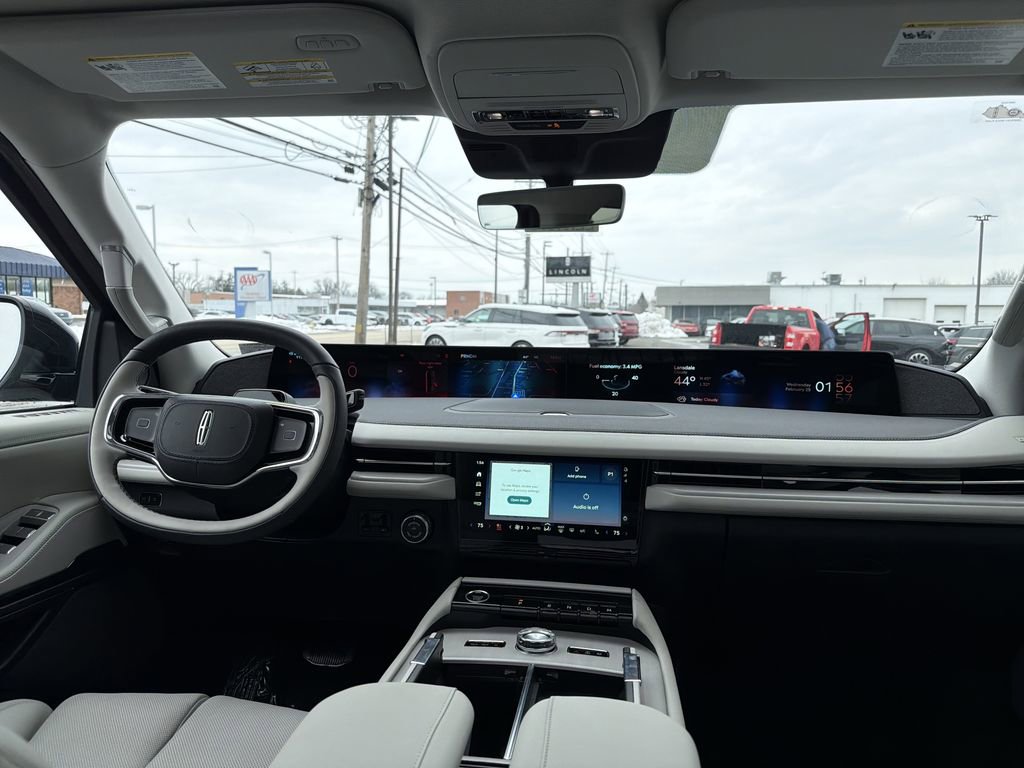 New 2025 Lincoln Navigator Reserve image 10