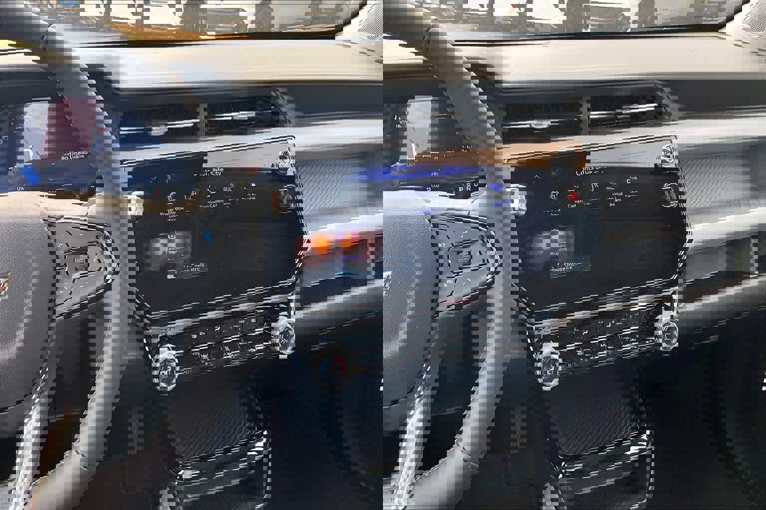 New 2027 Chevrolet Bolt LT w/ Comfort Package image 7