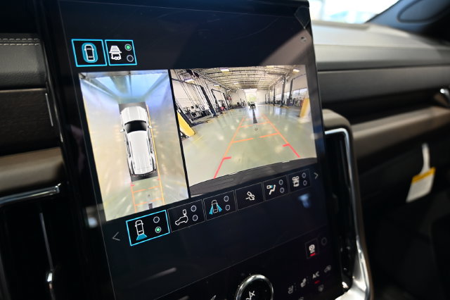 New 2026 GMC Yukon Denali Ultimate AWD/4WD image 22