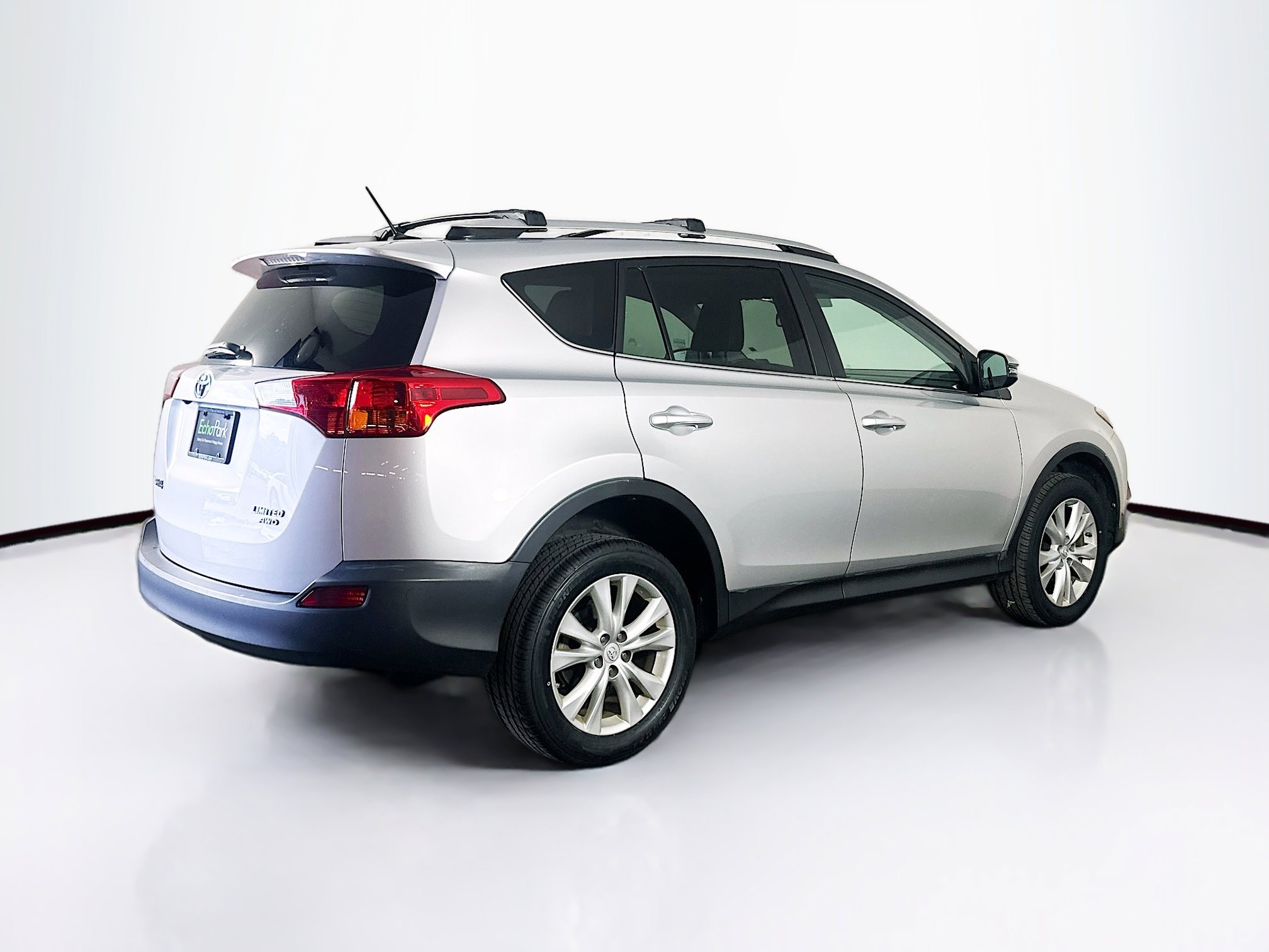 Used 2015 Toyota RAV4 Limited AWD/4WD image 9