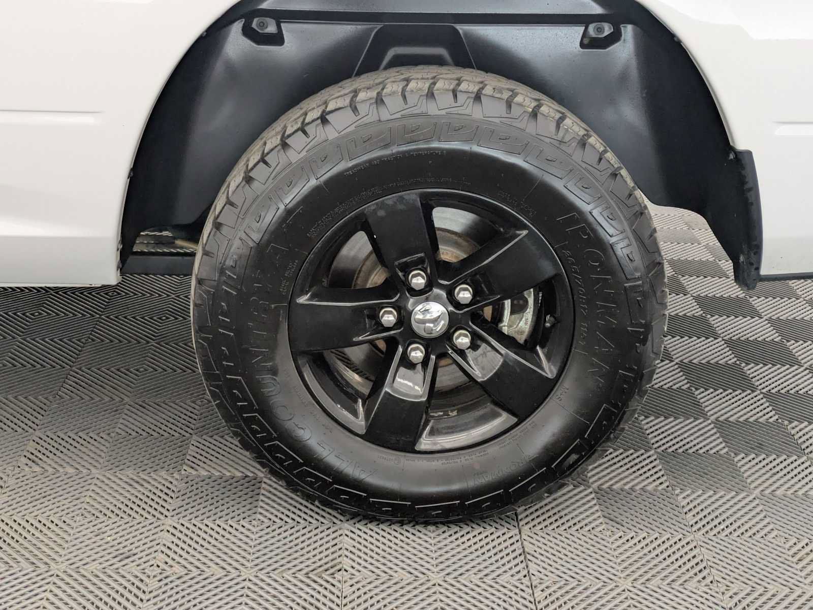 Used 2022 RAM 1500 Classic SLT w/ Protection Group AWD/4WD image 16
