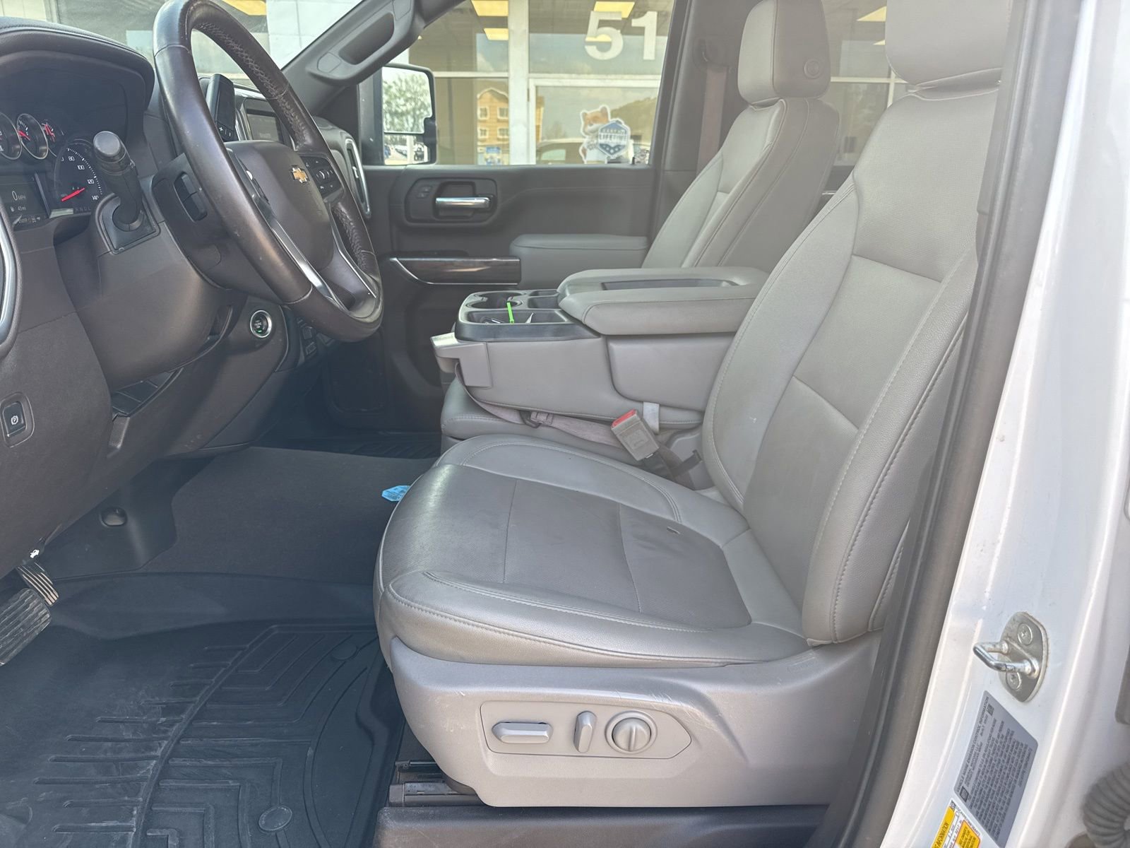 Used 2022 Chevrolet Silverado 2500 LTZ w/ Gooseneck/5TH Wheel Package image 14