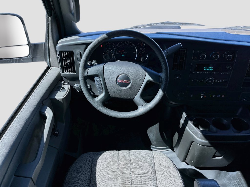 Used 2025 GMC Savana 3500 Extended w/ Driver Convenience Package RWD image 20