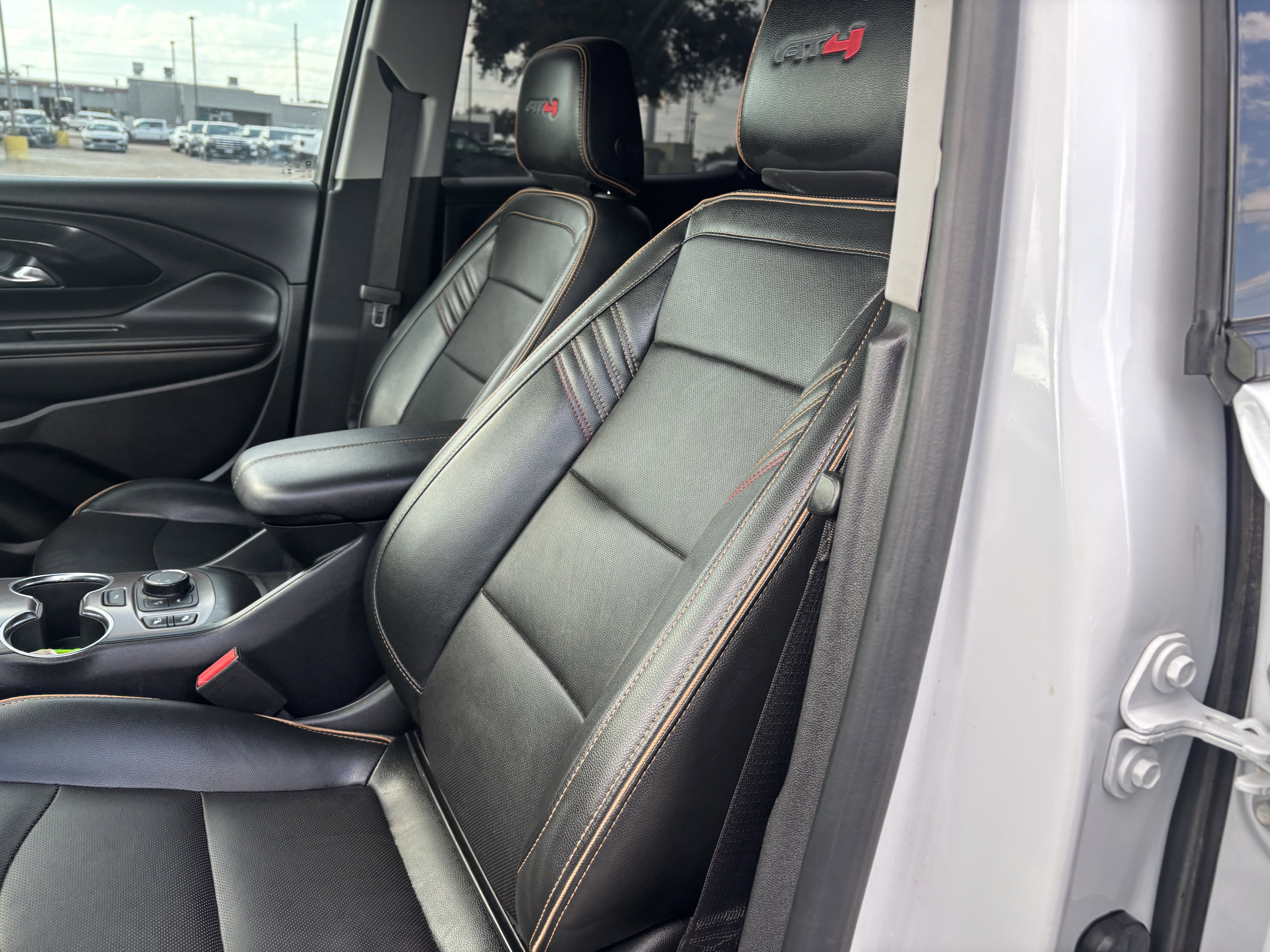 Used 2024 GMC Terrain AT4 w/ Infotainment Package II image 11