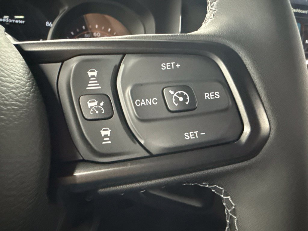 Used 2025 Jeep Wrangler Unlimited Rubicon AWD/4WD image 23