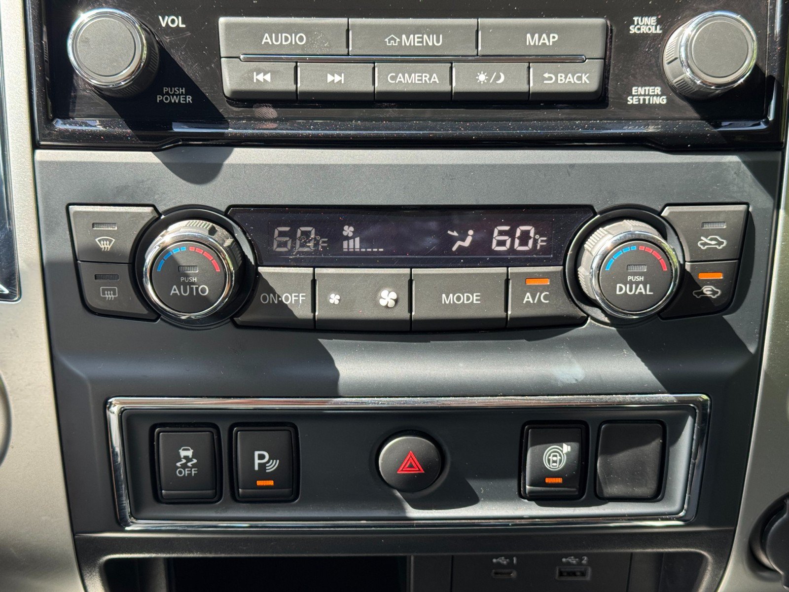 Used 2021 Nissan Titan SV w/ SV Convenience Package RWD image 25