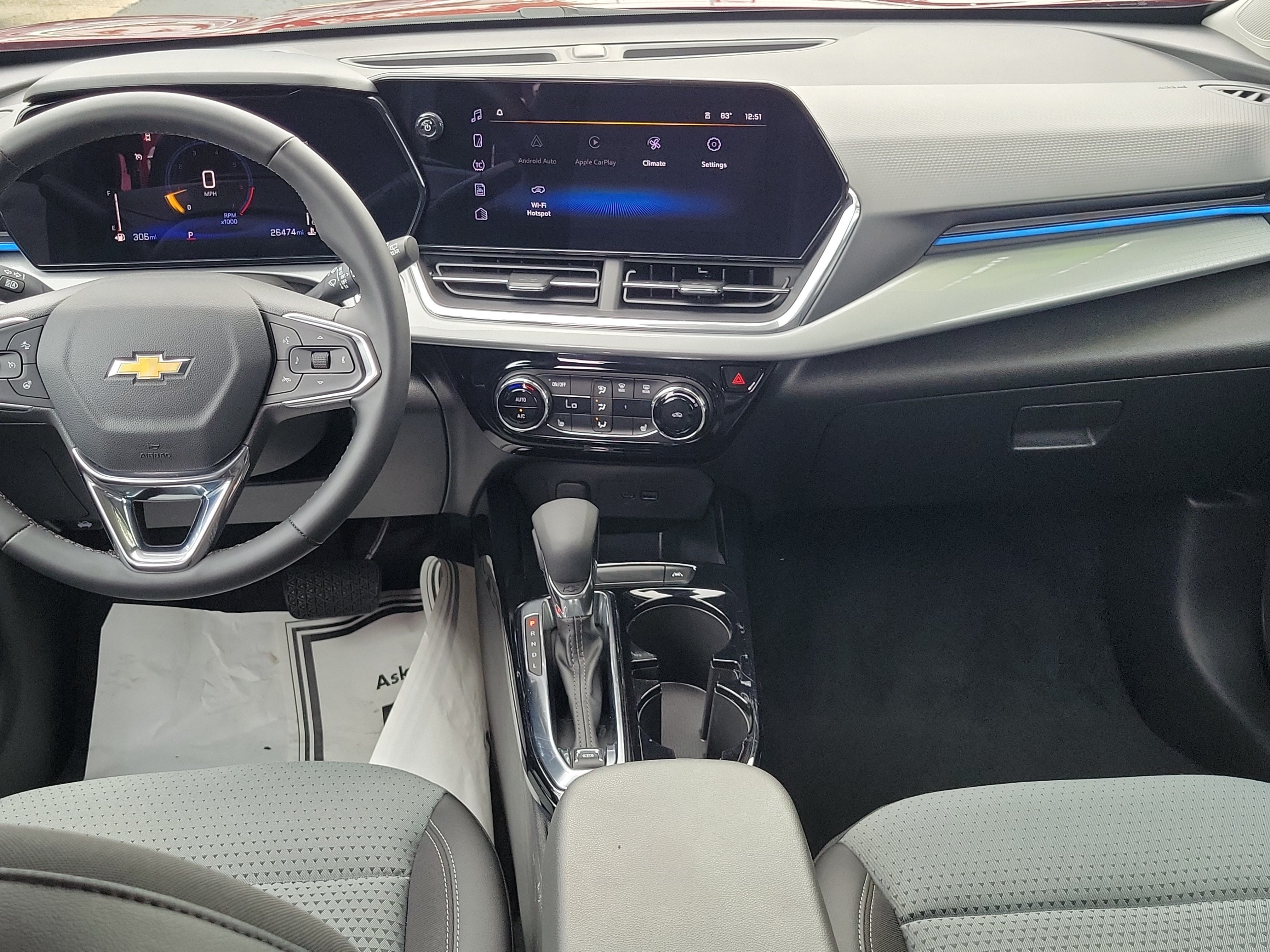 Used 2025 Chevrolet Trax LT w/ LT Convenience Package FWD image 14