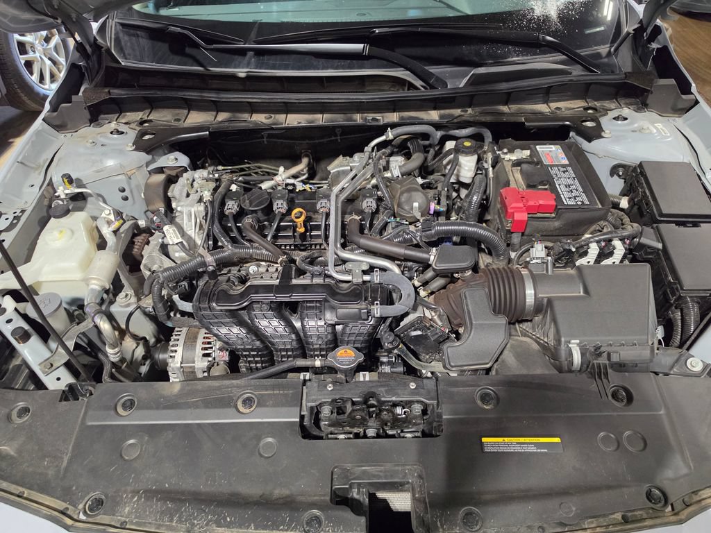 Used 2025 Nissan Altima 2.5 SR w/ SR Premium Package FWD image 9