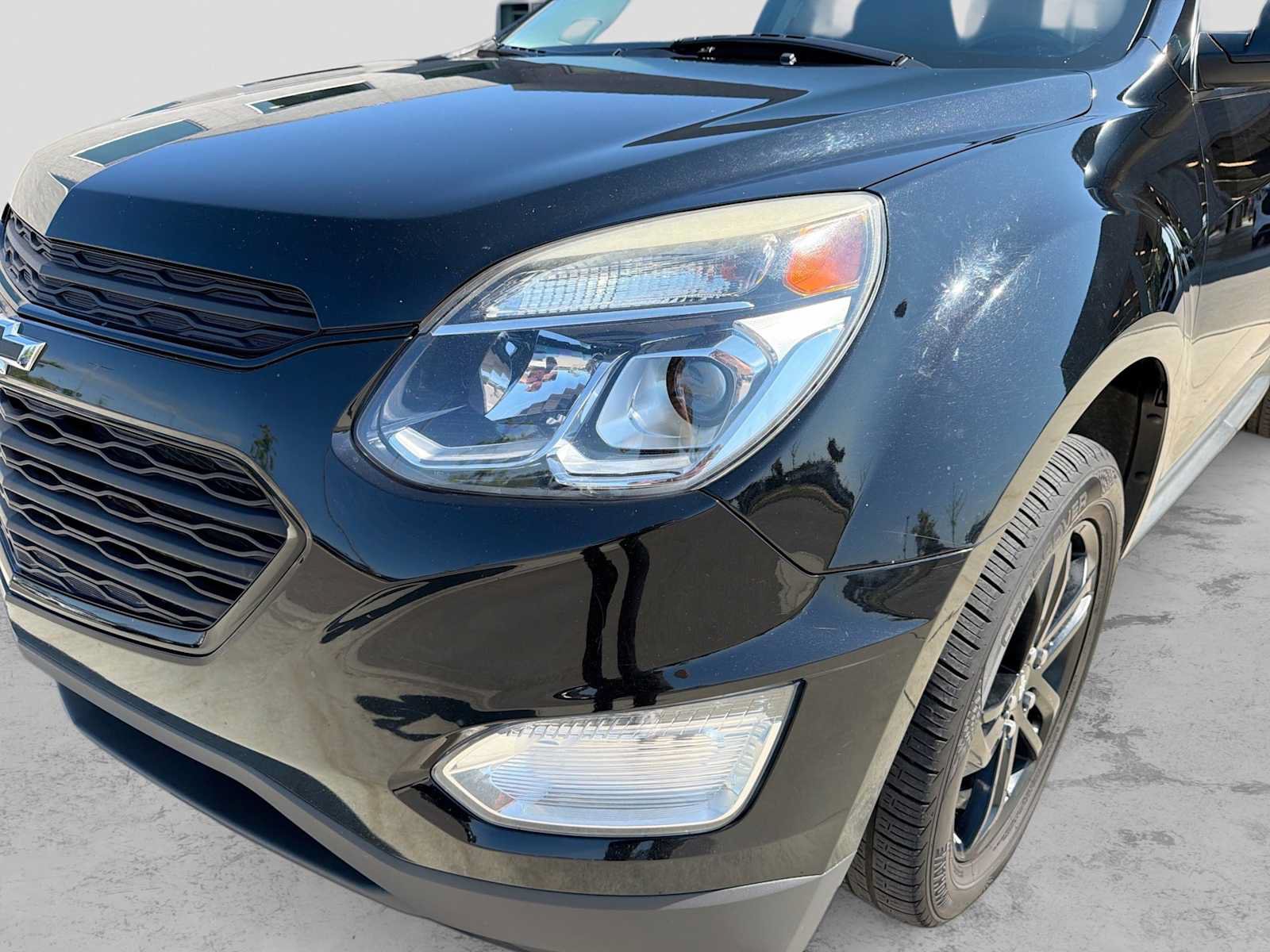 Used 2017 Chevrolet Equinox LT w/ Midnight Edition FWD image 10